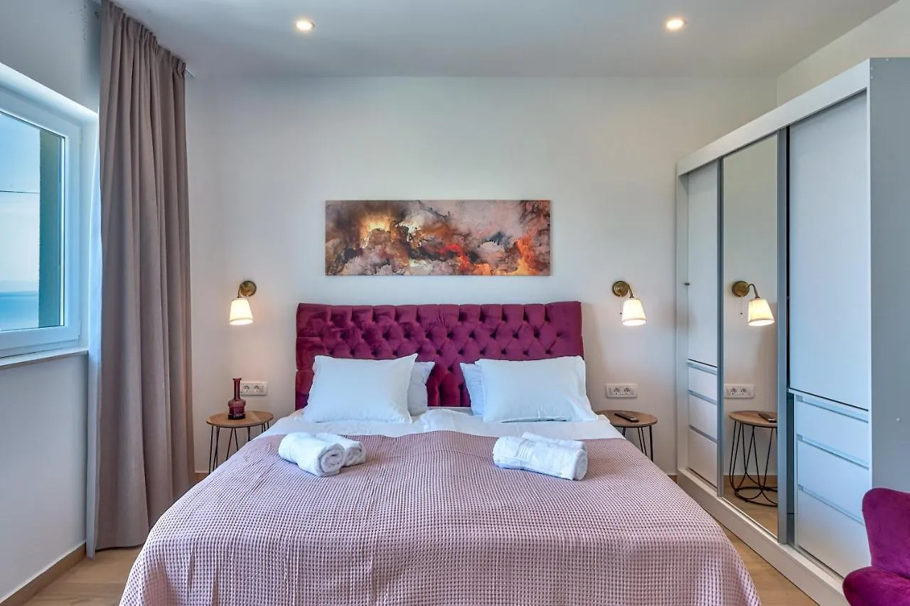 Villa Esarjo With Heated Pool And Sea View Veprinac